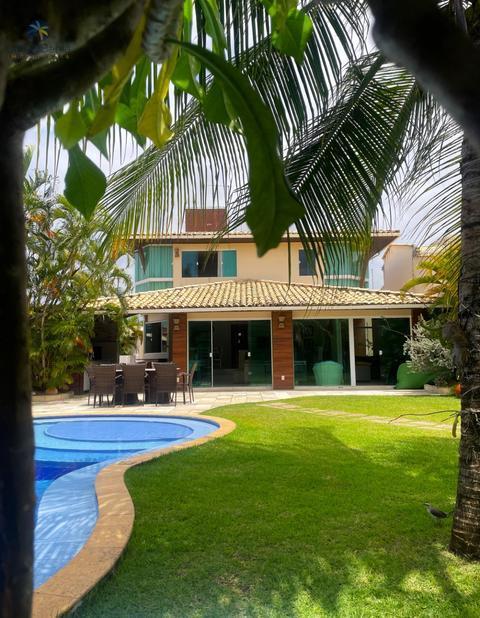 Casa à venda em Camaçari, Guarajuba (Monte Gordo), com 6 quartos, com 303.26 m²